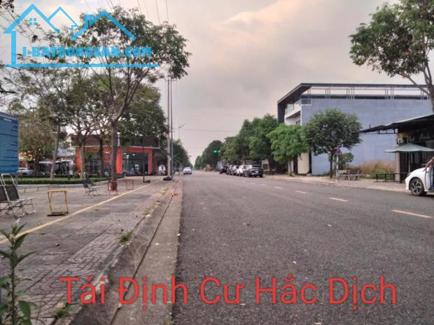 Mặt tiền Võ Văn Kiệt, Hắc Dịch, Phú Mỹ, 15300M2, 900 Thổ Cư, chỉ 6 Triệu/M2