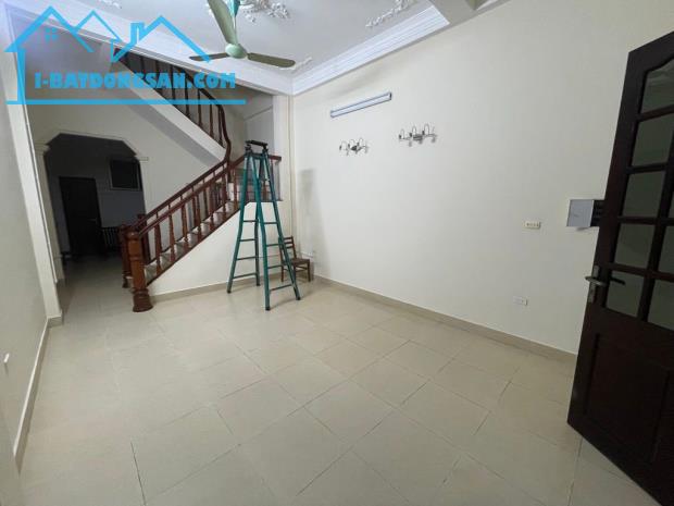 MẶT NGÕ-PHỐ HÀO NAM- 4 TẦNG – DT54M-MT 4M:GIÁ CHỈ 14.2 TỶ