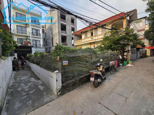 Bán Đất Phạm Văn Đồng Lô Góc Cạnh Công Viên Hoà Bình. 81m MT 6. Ô Tô Tránh. Giá 20 Tỷ