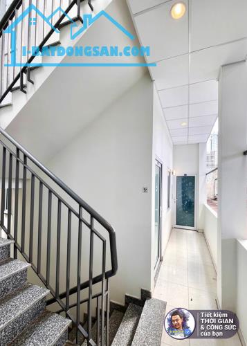 BÁN CĂN HỘ DỊCH VỤ 5 TẦNG. 126M2. 19 PHÒNG. HẺM XE 7 CHỖ. THU NHẬP 80TRIỆU