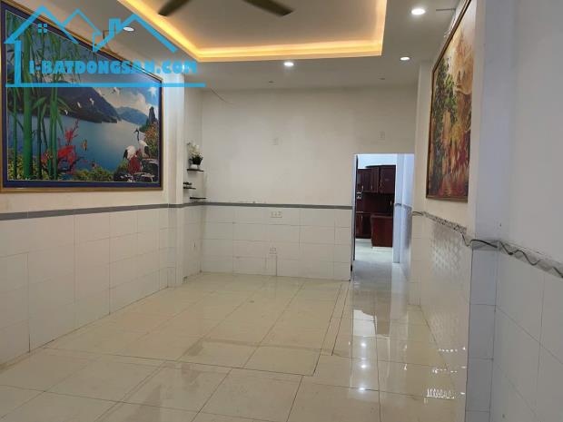 Nhà 4x18m 1 trệt 1 lầu đường số phường Tân Quy Q7. giá 13.9 ty