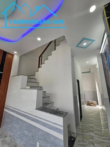 Bán Nhà 2 lầu 5PN ngay Tân Kim, Qlo50 gần cầu Ông Thìn, Dt126m2, SHR