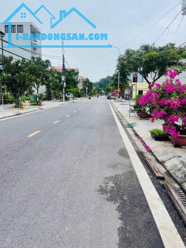 Bán lô đất Tuyến 1 đường Thanh Niên - Đồ Sơn - Hải Phòng - Diện tích : 100m2 - Ngang 5m