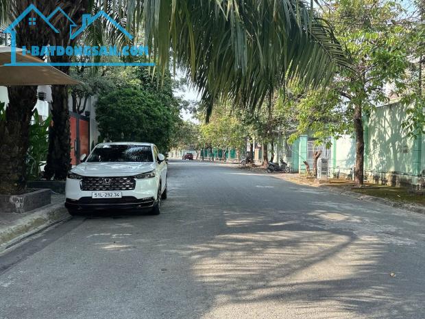 Bán ĐẤT xây Biệt thự ngang rộng 18m hẻm 160 Bình Lợi view GÓC 324m2 view sông chỉ 38.5 tỷ