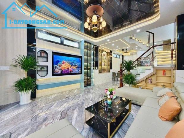 💥SIÊU PHẨM 4 TẦNG-DT 5Mx13M-ÔTÔ VÔ NHÀ-SÁT MẶT TIỀN ĐƯỜNG-NGAY EMART PHAN HUY ÍCH