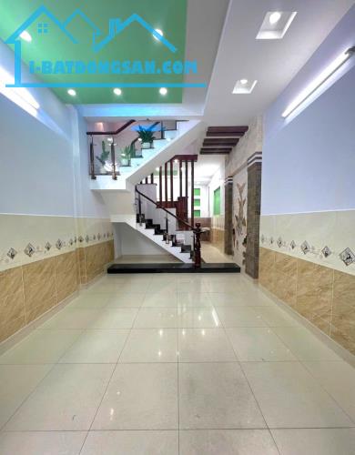 BÁN NHÀ ĐẸP CẠNH TÂ.N KỲ TÂN QUÝ - HẺM XE HƠI - ( 4X14M )