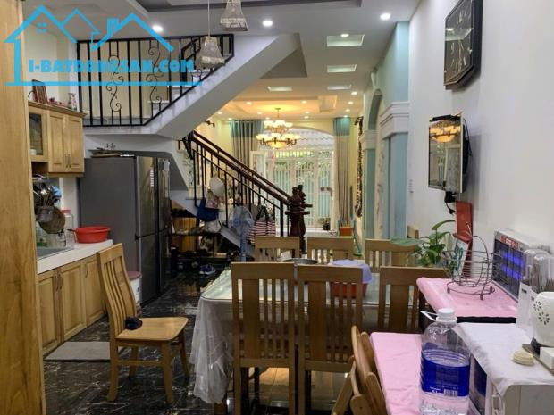 Bán nhà mới 4 tầng hẻm xe hơi Huỳnh Tấn Phát, Quận 7 – 52m² (4 x 13m) chỉ 7.99 tỷ