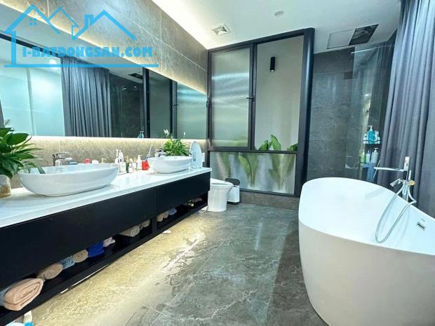 Hiếm nhà đẹp 7 tầng mặt phố Bạch Thái Bưởi, 92m2, mặt tiền rộng 4.5m, thang máy, kinh doan