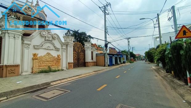 Hàng hiếm lô đất mặt tiền Tân Hiệp 18 ,HM DTx 5680m2 . Giá chỉ 56 tỷ (TL).