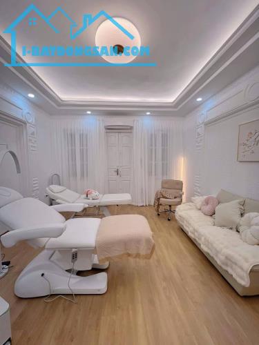 BÁN NHÀ QUAN HOA CẦU GIẤY 35M² x 6 TẦNG, MT 4.4M. GIÁ 9.x TỶ.