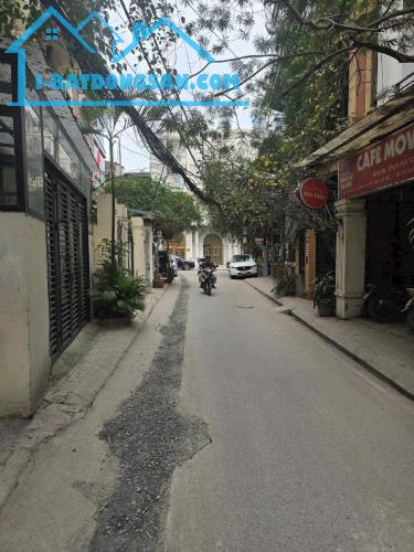 SIÊU PHẨM LIỀN KỀ ĐẦM TRẤU 43M 6 TẦNG 4.8MT GIÁ 15 TỶ - Ô TÔ VÀO NHÀ - THANG MÁY - TẶNG FU