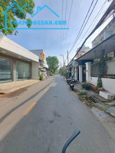 MẶT TIỀN QL13 LÔ GÓC HẺM 8m NGANG KHỦNG 60m, GẦN UBP HIỆP BÌNH 760m2 CHỈ 101 TỶ