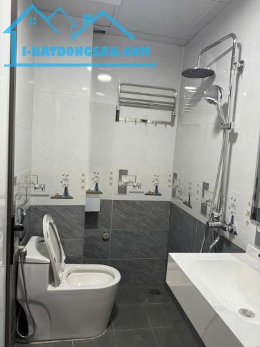 Cần Bán Gấp Căn Nhà Mới Xây Full NT Xịn Xò Ở Hà Trì,HĐ,Ô Tô Đỗ Gần.Gía 7.3Tỷ Có TL