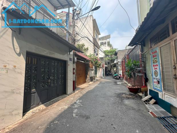 Bán nhà Núi Thành, ETOWN - DT 4.4 x 23 - 103m2 - 2 tầng - giá chỉ 100tr/m2 - 10.7 tỷ