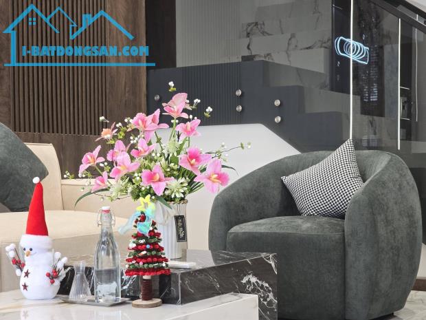 TRÍCH SÀI - 40M2 - TƯƠNG LAI 1 NHÀ RA PHỐ - 6 TẦNG CHỈ 13 TỶ