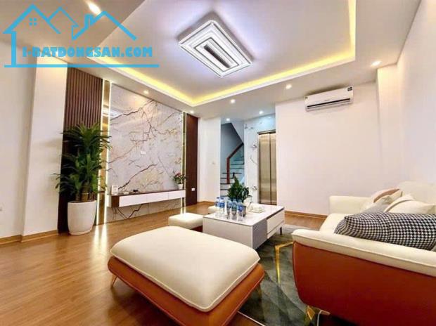 Bán Nhà Đường Trường Chinh 39/43m2 6 Tầng Mặt Tiền 4m giá chào 12 Tỷ
