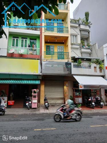 Bán nhà mặt tiền Trương Quốc Dung, P.10, Phú Nhuận 3 x 11, giá 12 tỷ