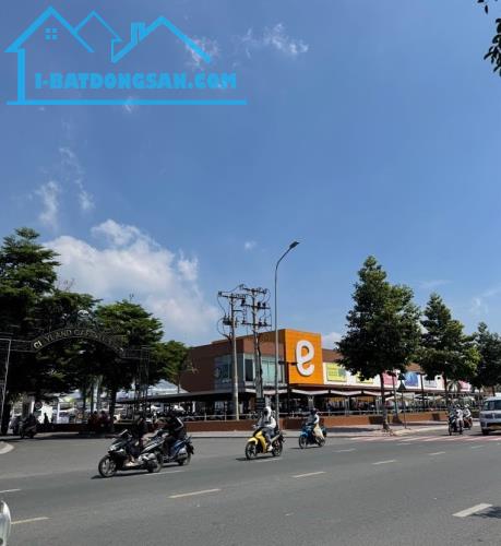 Bán khách sạn mini đối diện Cityland Gò Vấp, ngay Emart ,76m², 12 phòng, giá tôt