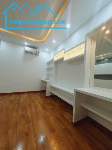 Bán Nhà Mặt Tiền Đường Nguyễn Văn Công, Phường 03, Quận Gò vấp, Hồ chí Minh