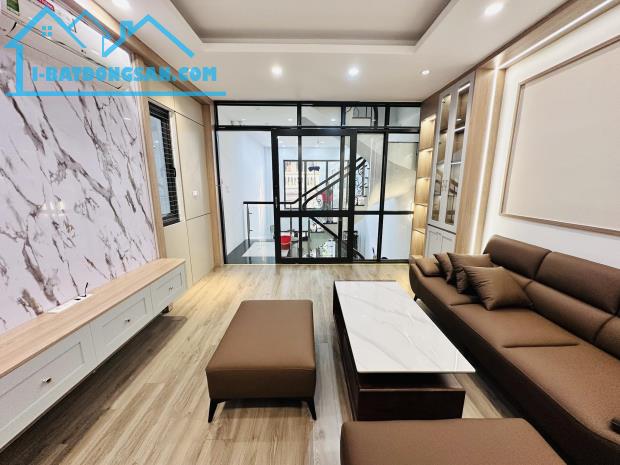 BÁN NHÀ ĐỒNG NGẠC - LÔ GÓC- NGÕ Ô TÔ- KINH DOANH- 6 TẦNG CHỈ HƠN 11 TỶ