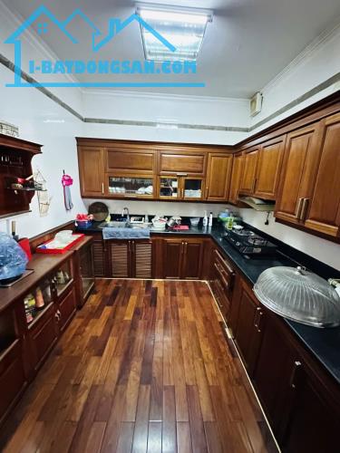 Bán Di Sản Huỳnh Thúc Kháng,Tòa Nhà, Ô Tô Tránh, Lô Góc 71m2*7 Tầng