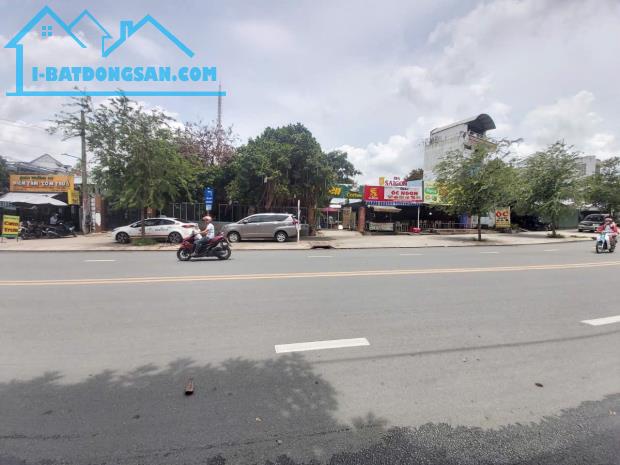 Nhà mặt tiền đường Man thiện DT 127m vị trí vàng kinh doanh tốt