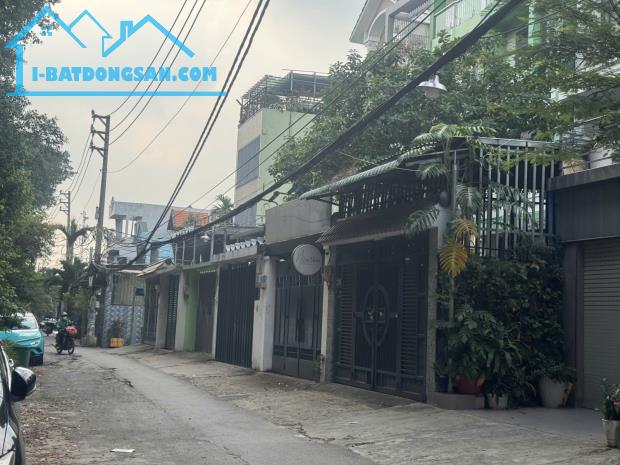 NHÀ HXH HIỆP BÌNH CHÁNH – 54M² – 3 TẦNG – GIÁ CHỈ 5.1 TỶ