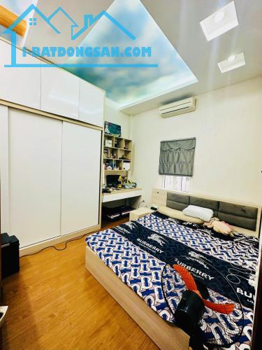 GIÁP LẠC LONG QUÂN – NHÀ MỚI 5 TẦNG – GIÁ TRỊ GIỮ TIỀN CAO