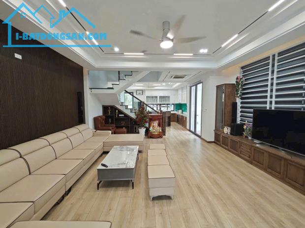 Giá 23 tỷ. Bán biệt thự mặt tiền Nguyễn Thành Phương Thống Nhất. 8,3x22m. Hoàn công 257m2.