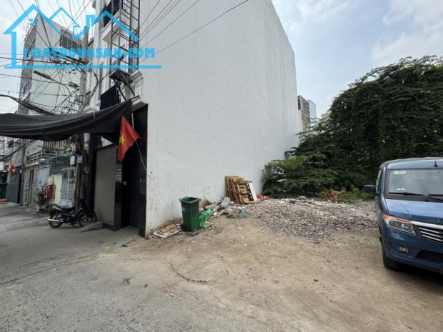 BÁN 3 LÔ LIỀN KỀ-XÂY CHDV-ĐẦU TƯ-ĐỐI DIỆN TRƯỜNG ĐẠI HỌC CÔNG THƯƠNG-TÂN PHÚ-GỌI ĐI XEM ĐẤ