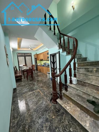 Nhà mặt ngõ ô tô Dương Văn Bé, 10m ra phố, 108m2 x 5T thang máy, giá 25.8 tỷ, 0985868893
