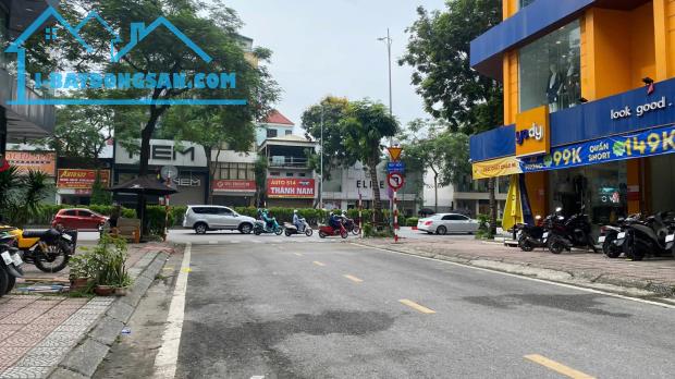 BÁN NHÀ NGUYỄN VĂN CỪ 75M. MẶT TIỀN 5M, ĐƯỜNG 2 ÔTÔ TRÁNH, VỈA HÈ, KINH DOANH. GIÁ 20.5 TỶ