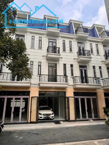 NHÀ PHỐ CAO CẤP 4 TẦNG FULL NỘI THẤT HXH TRỊNH ĐÌNH TRỌNG 64M2 CHỈ 12.8 TỶ