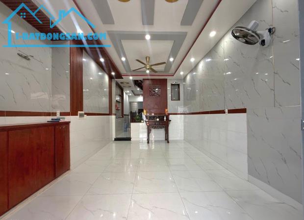 BÁN NHÀ ĐẸP CẠNH TỈN.H LỘ 10 - KH.U TÊ.N LỬ.A - HẺM ÔTÔ - ( 4.5X17M )