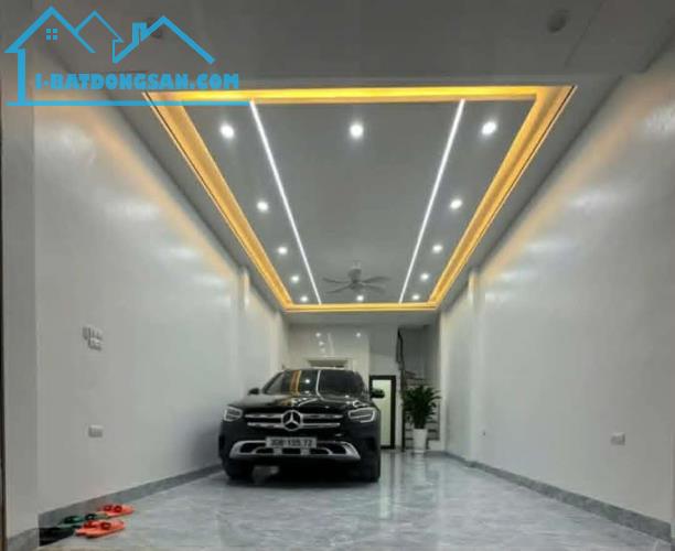 NHÀ MỚI QUẬN HOÀNG MAI, 6 TẦNG THANG MÁY GARA Ô TÔ, RẤT GẦN MẶT PHỐ, KD VĂN PHÒNG.