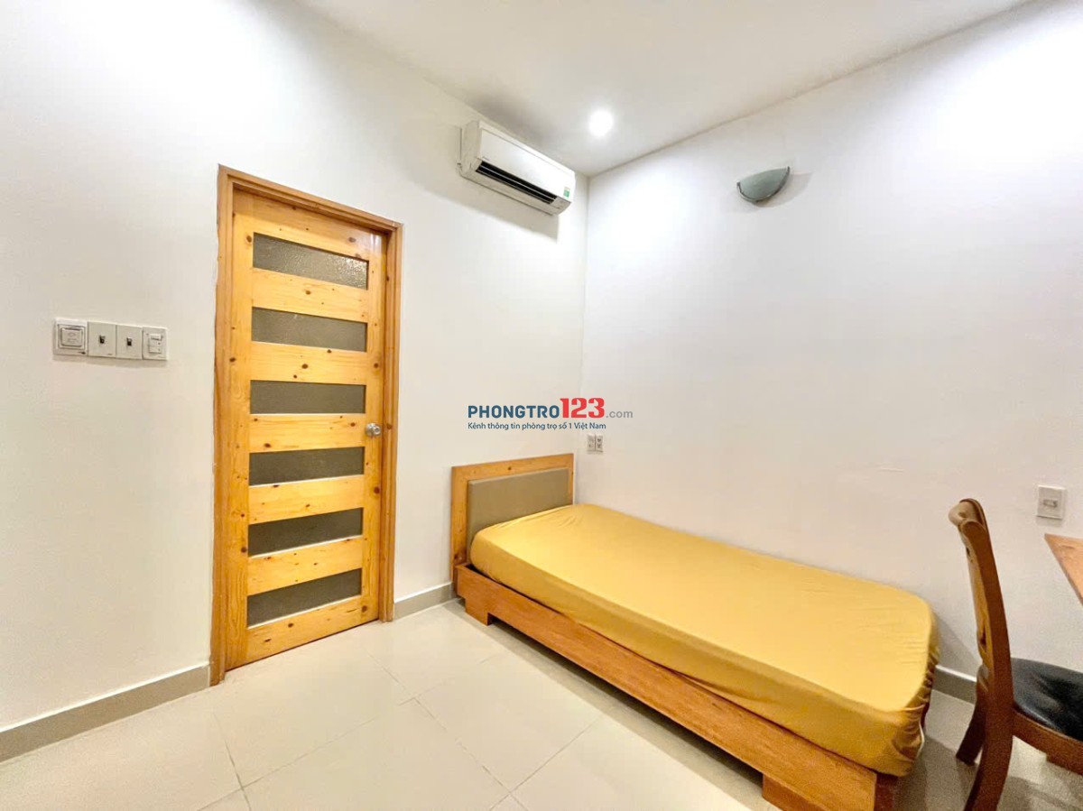 Phòng Tiện Nghi Xinh Xắn Ngay Nhà Thờ Vườn Xoài