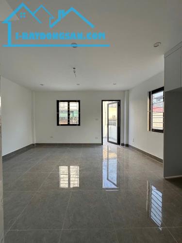 Bán Nhà Phố Lò Đúc, 42m2 x 5 tầng thang máy, lô góc, xây mới - trước nhà 5m - 50 ra phố