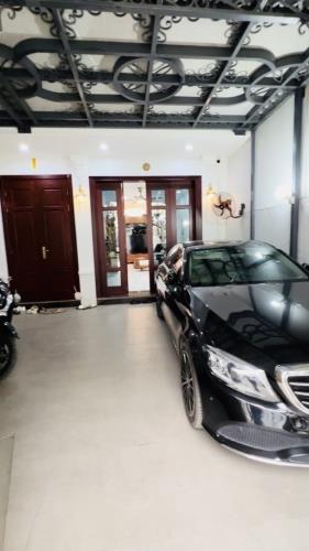 BÁN NHÀ PHÂN LÔ 5 TẦNG - HÀNG XÓM TIMES CITY - DT 122M - FULL NỘI THẤT. GIÁ BÁN 24.45 TỶ