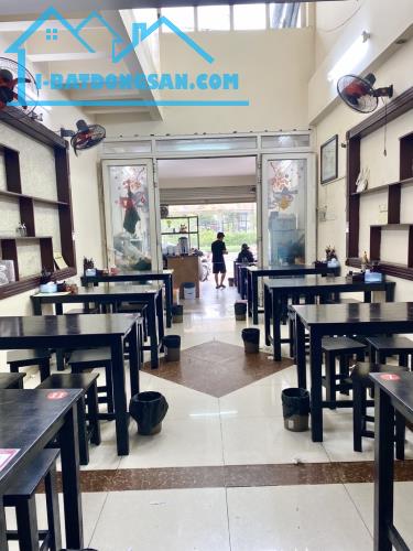 Nhà 4 tầng mặt tiền Xa Lộ Hà Nội, Thảo Điền – Dòng tiền ổn định