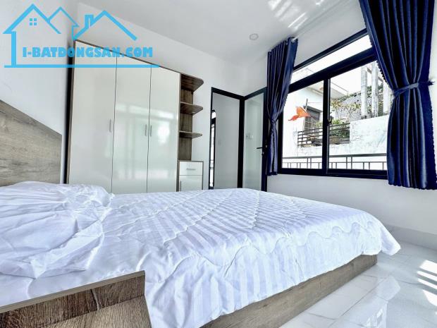 CHDV SÁT QUẬN 1 – HẺM XE HƠI TRÁNH – 71M2 – 3 TẦNG BTCT – 13 TỶ TL