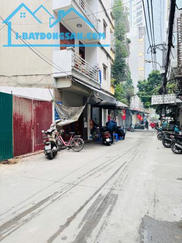 Bán mảnh đất Phố Minh Khai, Quận HBT, Trước nhà 3 oto tránh, 66m2, MT 4,5m, sổ vuông như 1