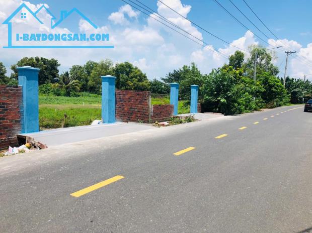 CẦN BÁN GẤP1ty480 631m2 LÔ ĐẤT NHÀ VƯỜN 631M2 NGAY TRUNG TÂM THỊ TRẤN PHƯỚC HẢI, BRVT