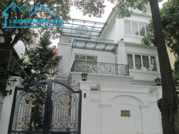 Chú Bảy bán biệt thự KĐT Lideco view công viên gần hồ điều hòa 150m2 chỉ 22.x tỷ. Lh 09896
