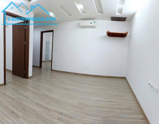 Bán căn chung cư Ruby2 Giang Biên, 58m2 2 ngủ 2 vệ sinh đầy đủ đồ có thể định cư được ngay