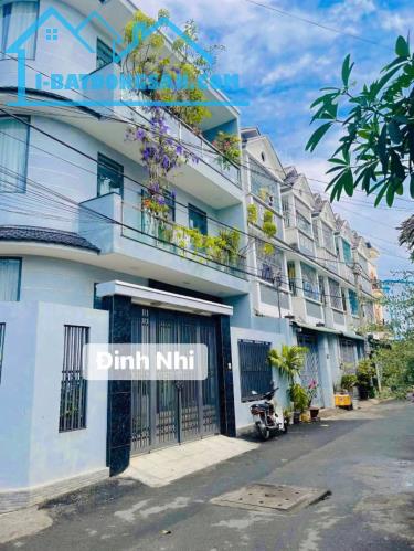 BÁN NHÀ HẺM XE TẢI TÂN LẬP 2, P. HIỆP PHÚ, THỦ ĐỨC. 55M2, 3 TẦNG, 5.95 TỶ. TUẤN