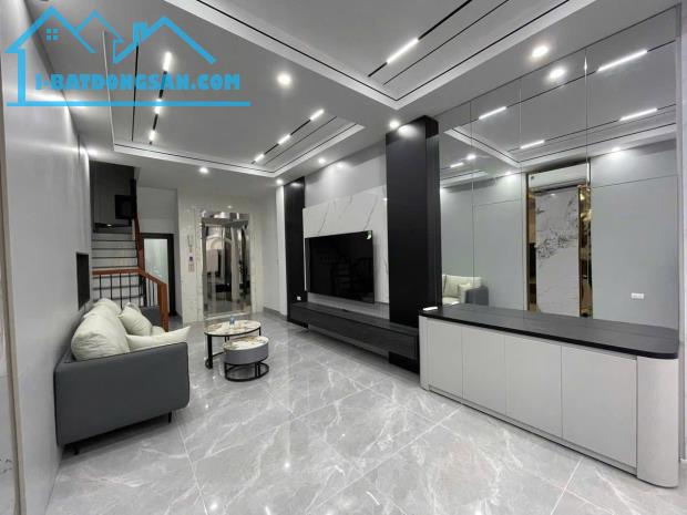 Nhà đẹp long lanh ngõ Hoàng Như Tiếp, giá 14 tỷ, 50m2x6T, ẢNH THẬT
