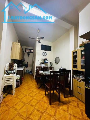 NHÀ -PHỐ KHƯƠNG THƯỢNG-Ô TÔ ĐỖ CỬA,3 TẦNG- DT,46M2 –HAI MẶT NGÕ:GIÁ CHỈ 13.8 TỶ