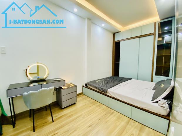 NGUYỄN KIỆM – 36M2 VUÔNG VỨC – 2 TẦNG ĐÚC MỚI – HẺM 3M THÔNG GẦN ĐƯỜNG LỚN – CHỈ 4 TỶ 2