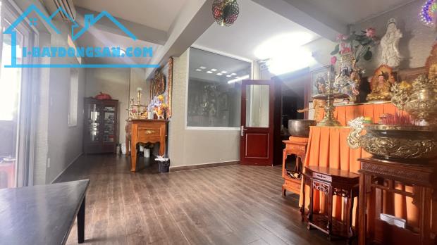 Biệt thự hẻm xe tải Nguyễn Kiệm P.Đức Nhuận 6 tầng 240m2 Giá 59 tỷ