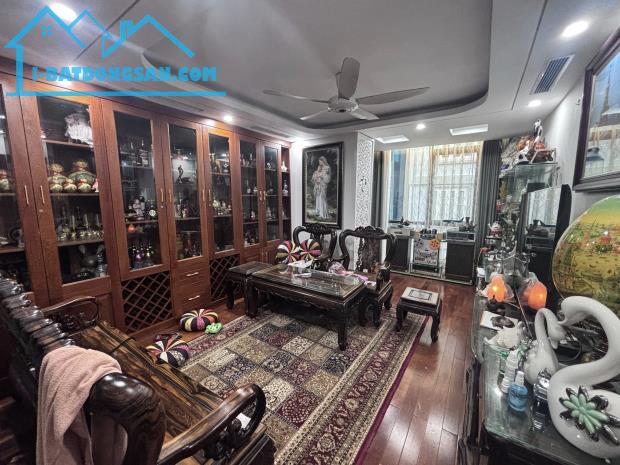 NHÀ PHỐ NGUYỄN CHÁNH – CẦU GIẤY, 60M2 – 7 TẦNG THANG MÁY – Ô TÔ TRÁNH